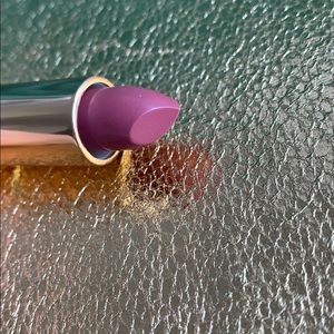 Estée Lauder PureColor Long Lasting Lipstick